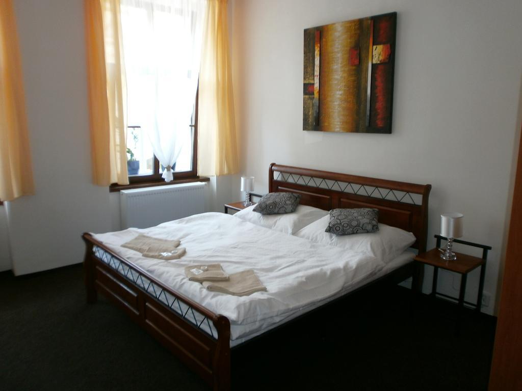 Mělník Hotel U Cisare מראה חיצוני תמונה