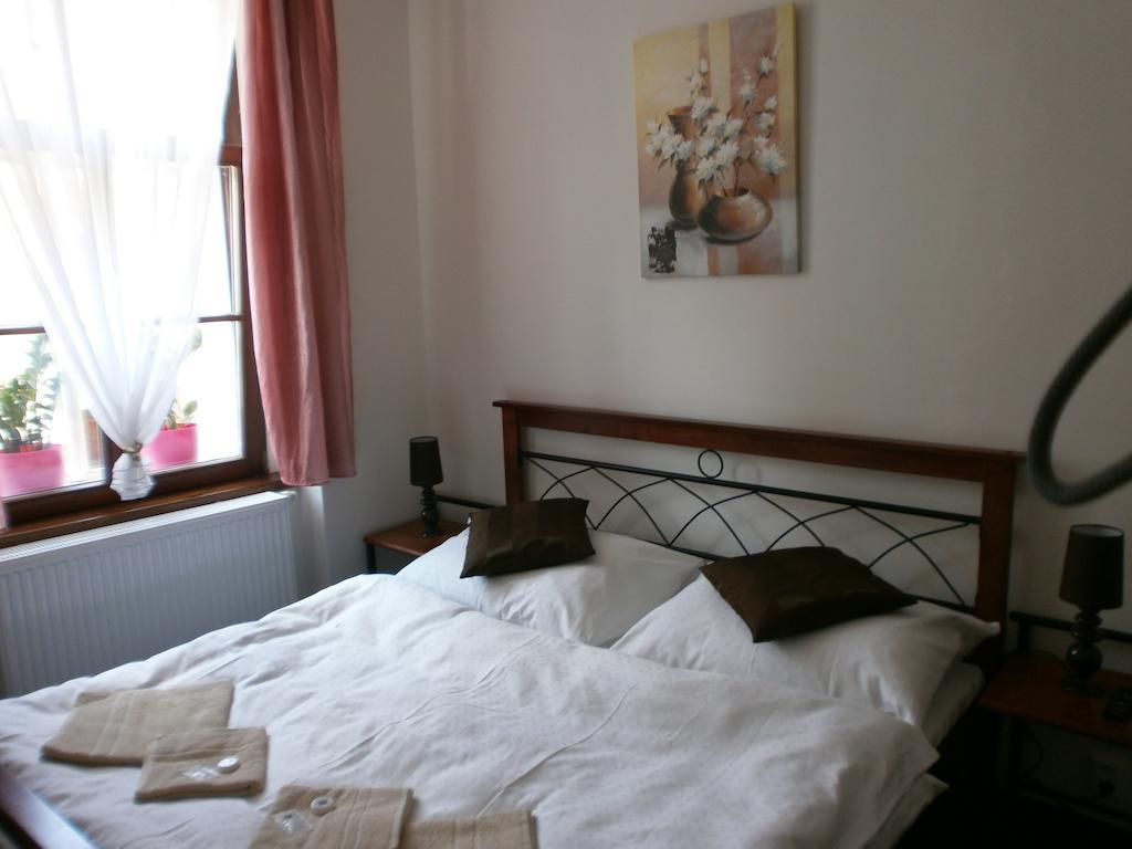 Mělník Hotel U Cisare מראה חיצוני תמונה