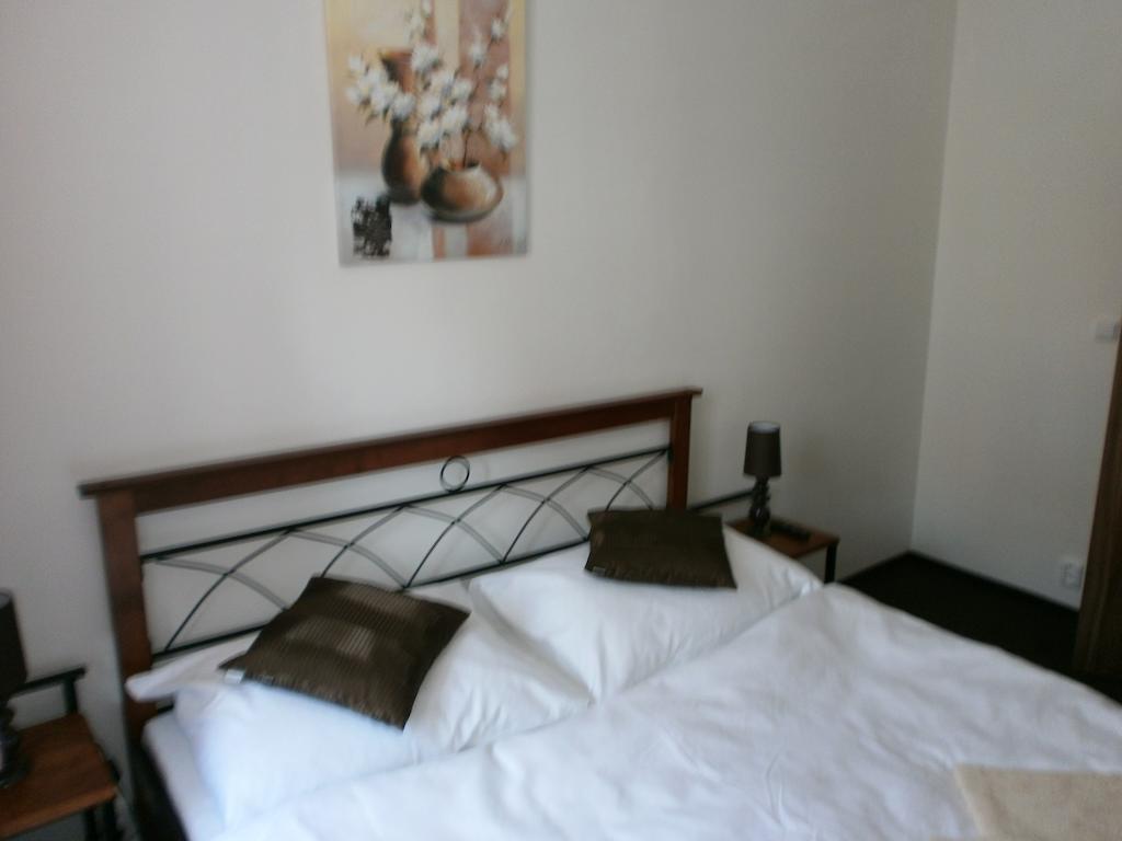 Mělník Hotel U Cisare מראה חיצוני תמונה