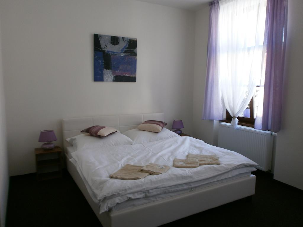 Mělník Hotel U Cisare מראה חיצוני תמונה